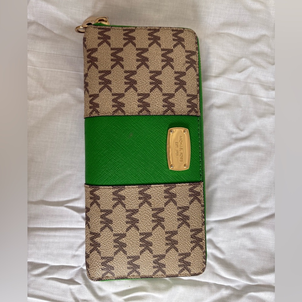 Michael Kors Continental Tan and Green Wallet with Gold Accent